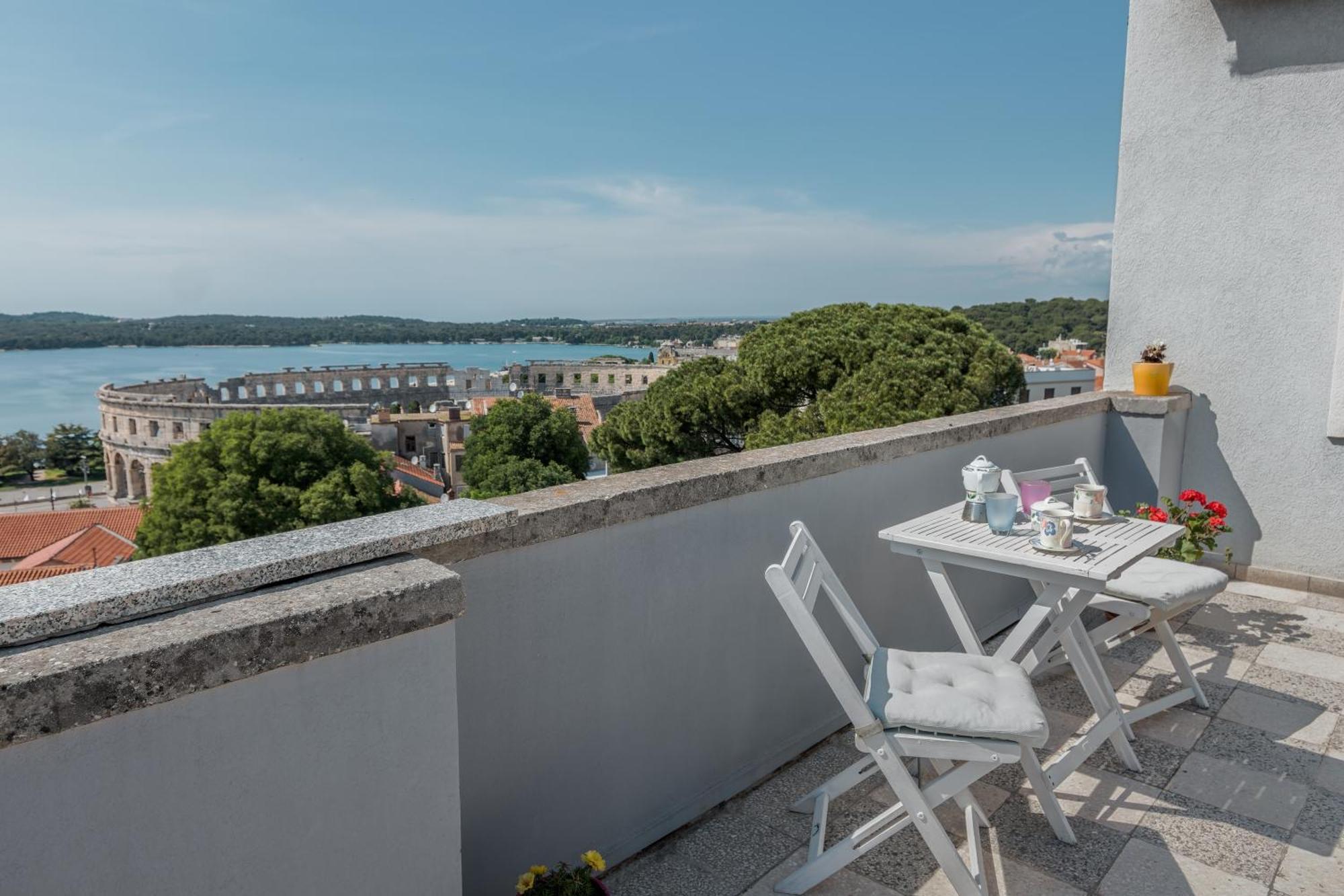 Apartment Seagull Pula Ngoại thất bức ảnh